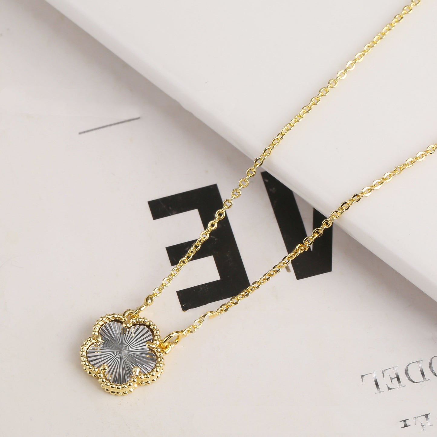Five-petal Flower Hanging Necklace For Women