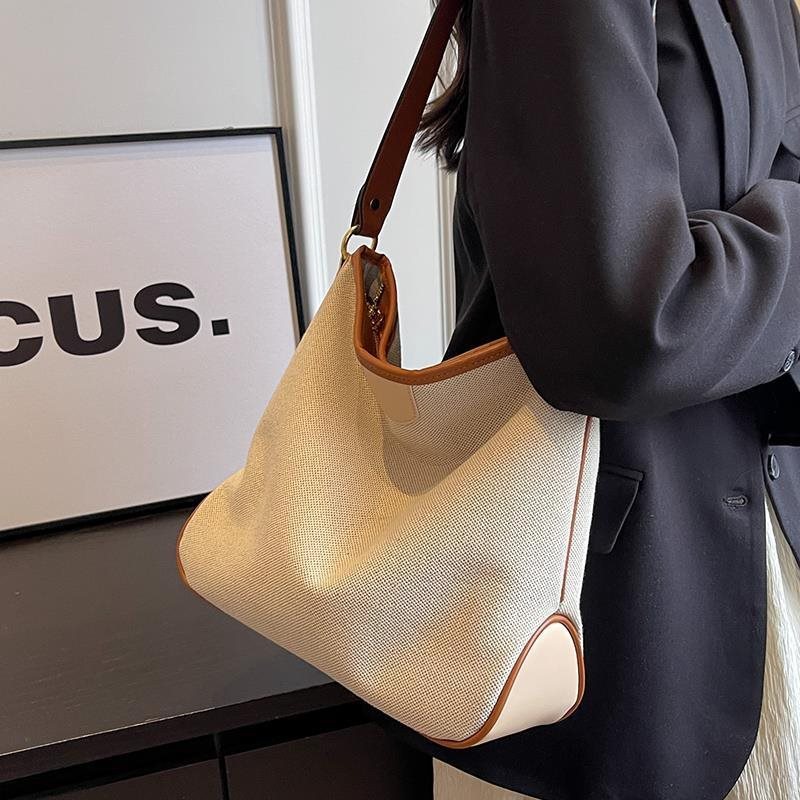 Sac de transport à main de banlieue à bandoulière à une épaule de conception de simplicité d'été