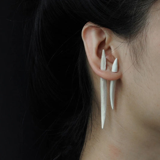 Boucles d'oreilles Sprout incurvées en argent pur 925, Texture mate