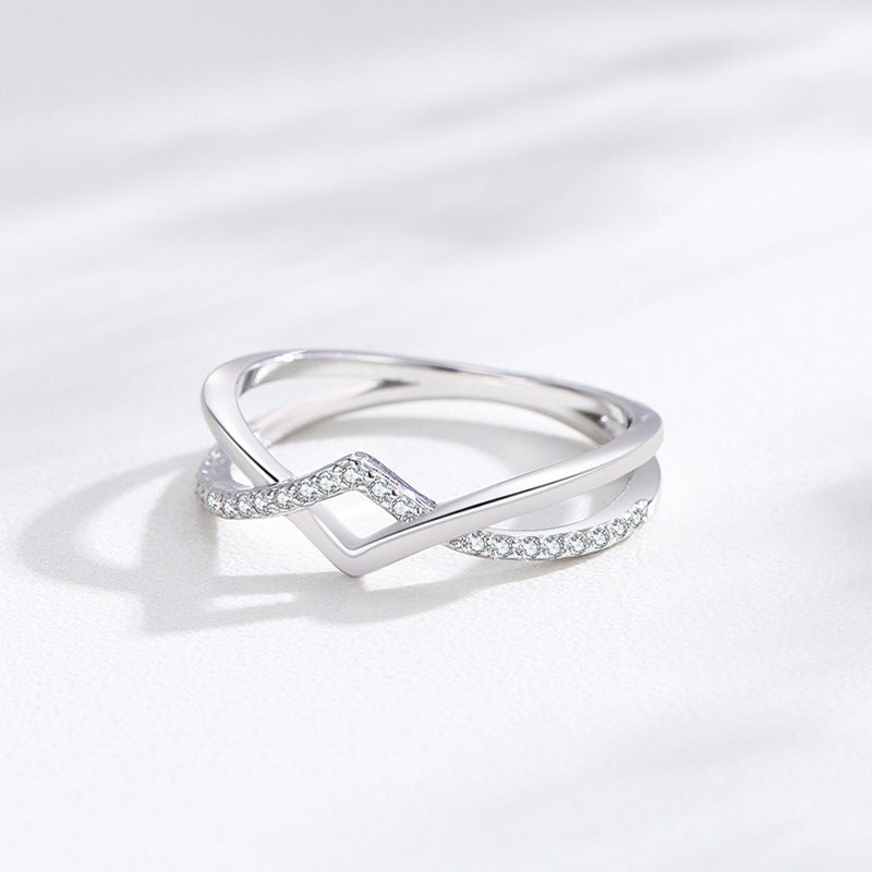 Bague en argent sterling double couche géométrique en forme de V sertie de diamants