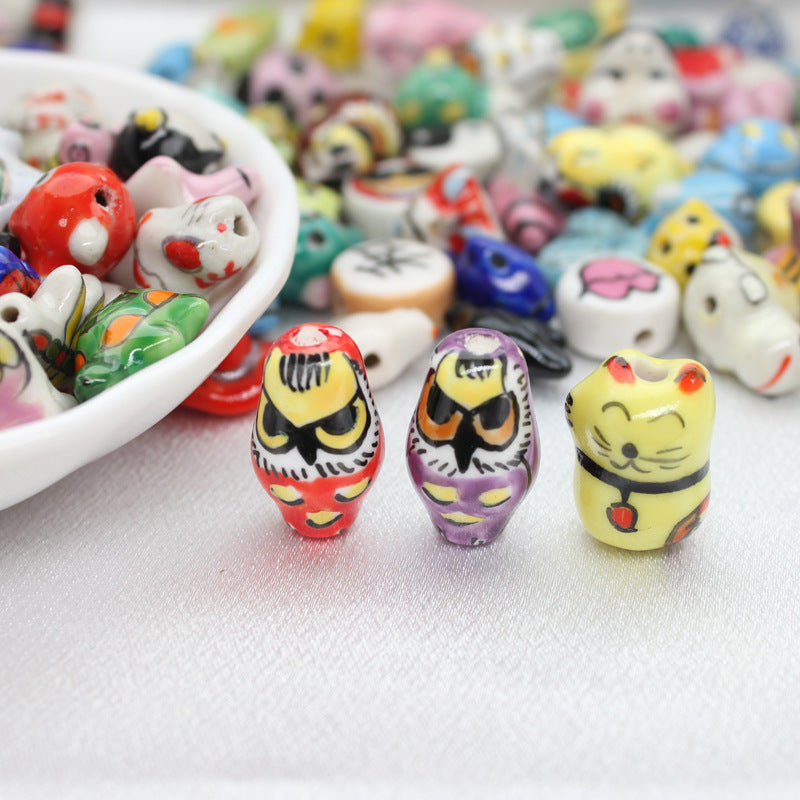 Cuentas dispersas perforadas de cerámica color tarjeta pintadas a mano