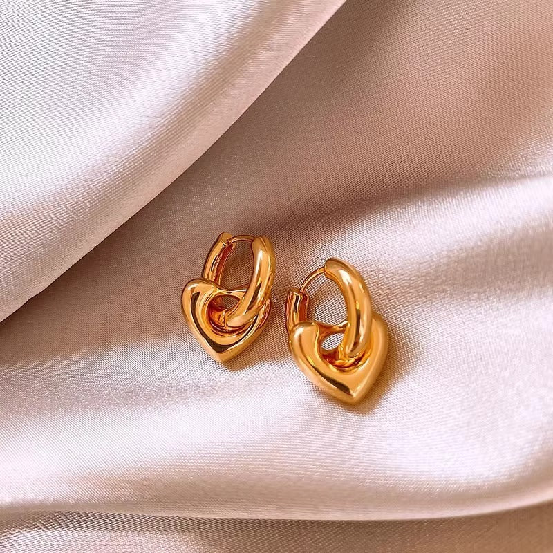 Design Sense Niche Bright Surface Electroplating Love Heart Earrings Female