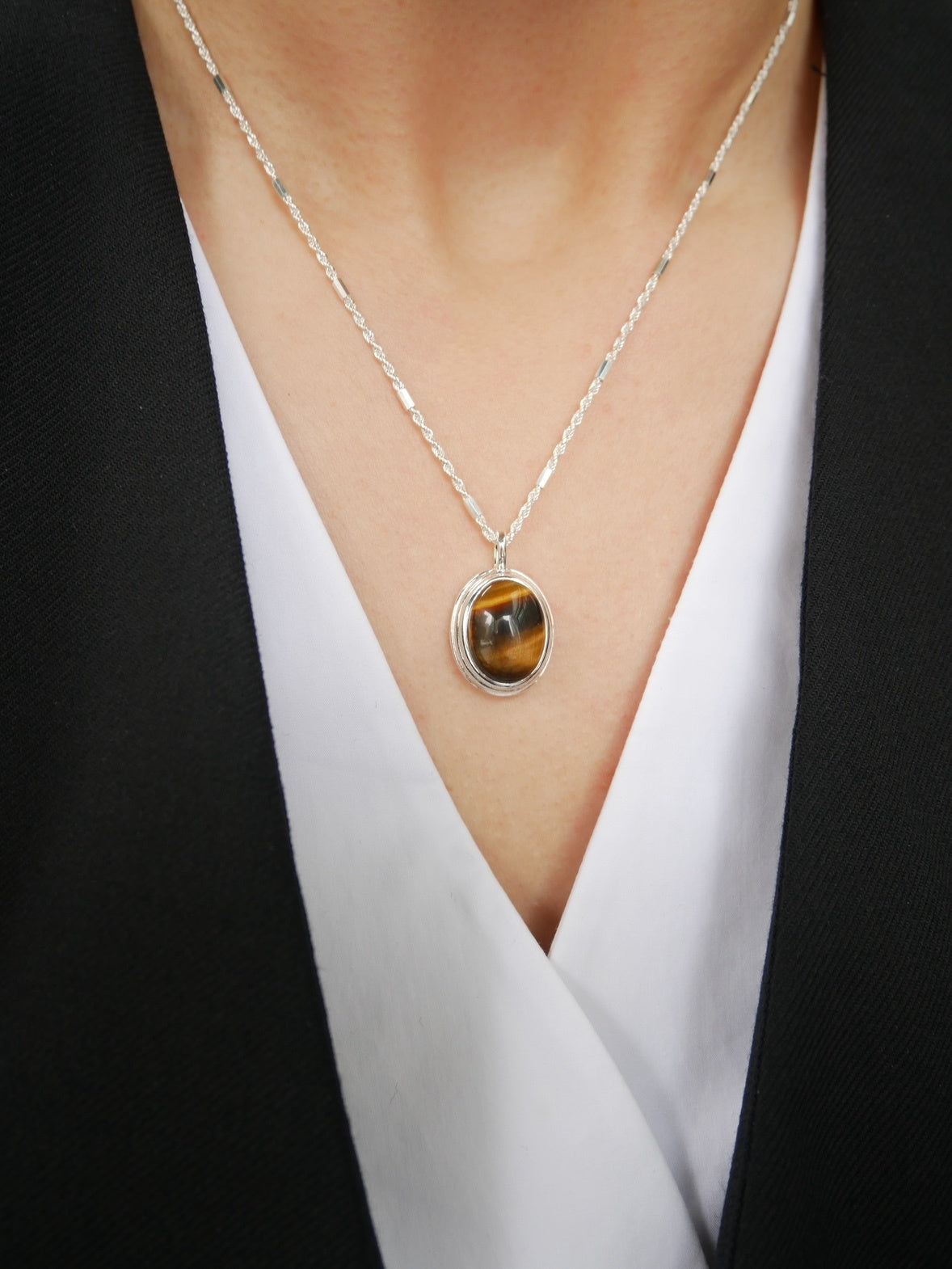 925 Silver Simple Japanese And Korean Black Agate Geometric Oval Pendant Trendy Twist Necklace