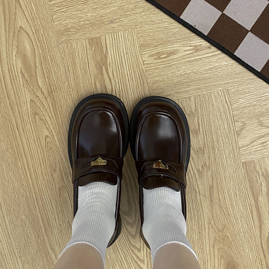 Nouveau Automne et hiver petite hauteur augmentant talon épais chaussures en cuir britannique