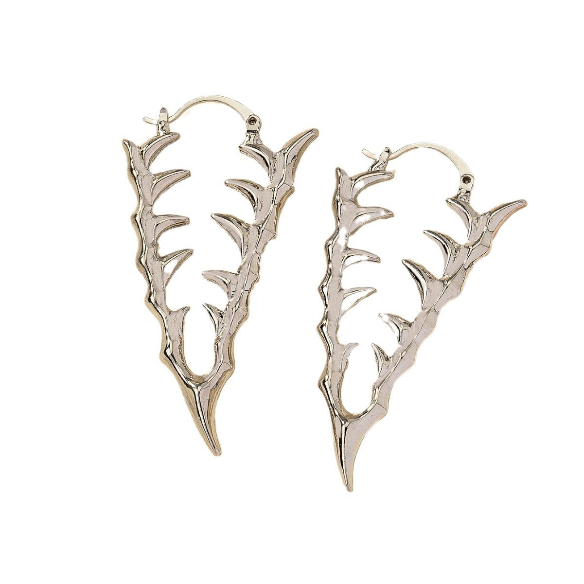 Boucles d'oreilles creuses en forme d'épines de dents de serpent