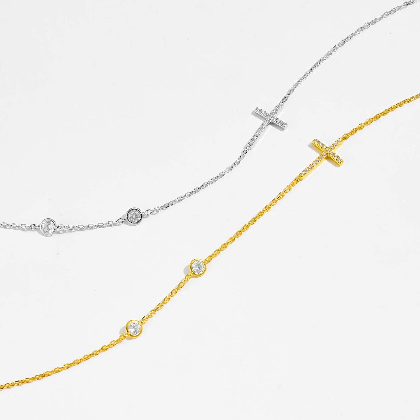 Collier en argent S925 avec croix d'or 18 carats, conception d'intérêt particulier