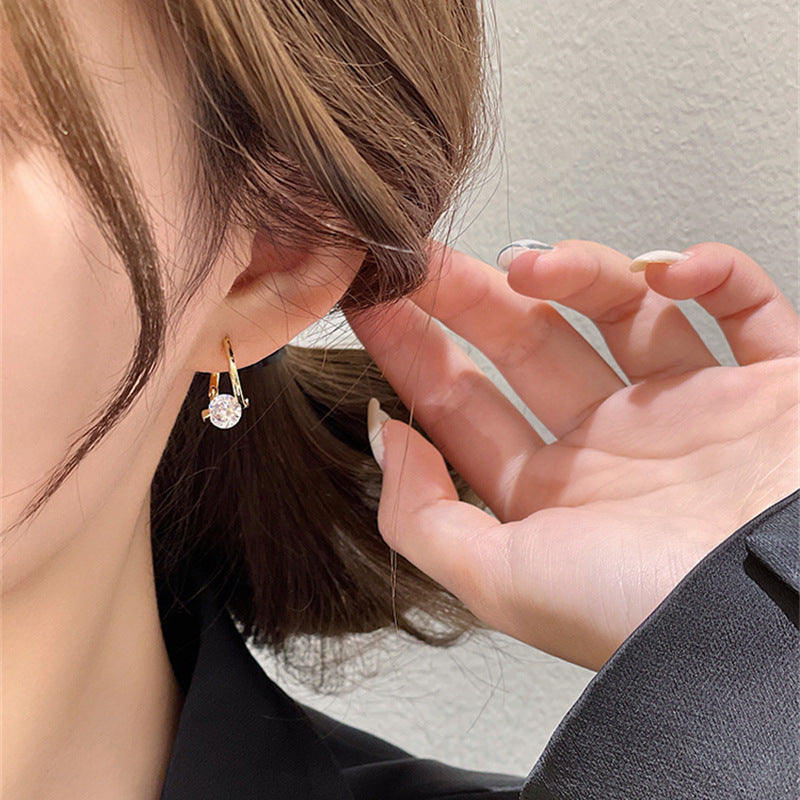 Boucles d'oreilles en cuivre plaqué or véritable, Clip d'oreille Simple en Zircon, petites boucles d'oreilles clignotantes exquises