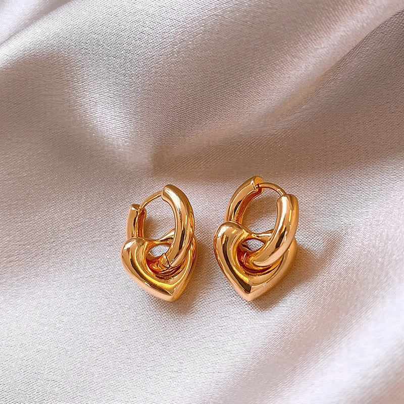 Design Sense Niche Bright Surface Electroplating Love Heart Earrings Female