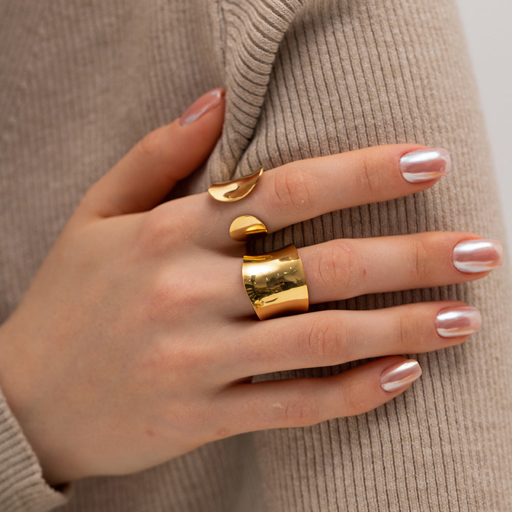 Bague tendance en acier inoxydable assortie à tout