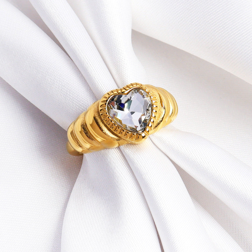 Bague en acier inoxydable 316L plaquée or 8 carats avec zircon blanc en forme de cœur