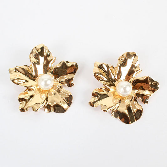 Boucles d'oreilles à tige à fleurs simples et exagérées