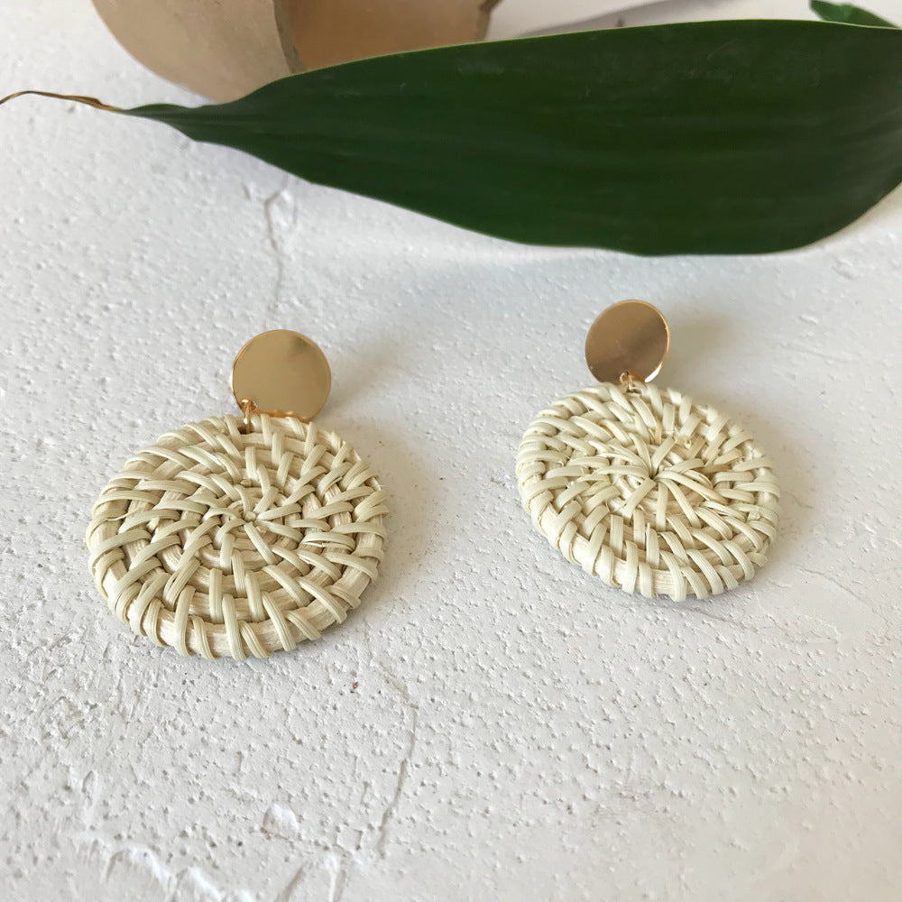 Boucles d'oreilles rondes en rotin à géométrie exagérée vintage de Corée du Sud