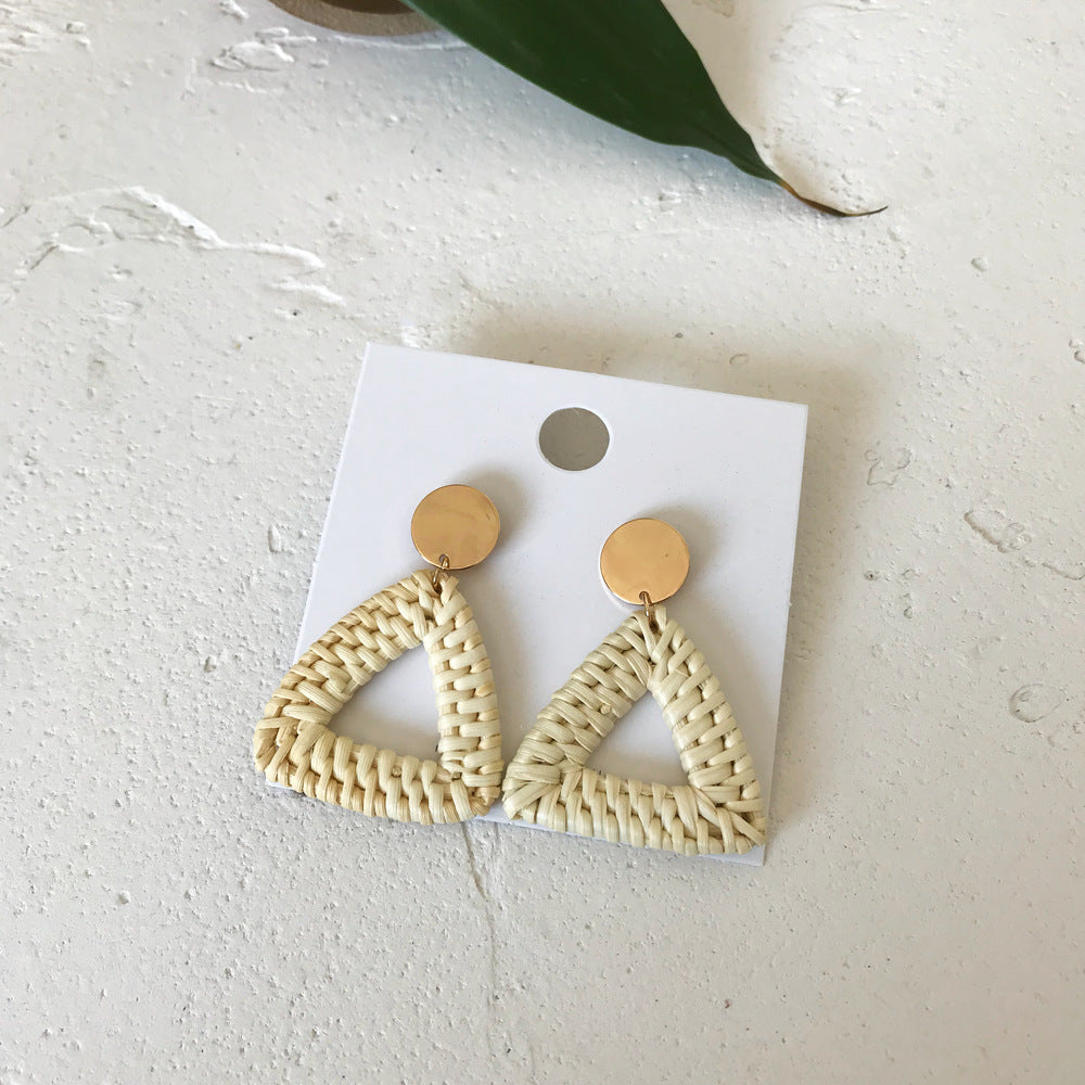 Boucles d'oreilles rondes en rotin à géométrie exagérée vintage de Corée du Sud