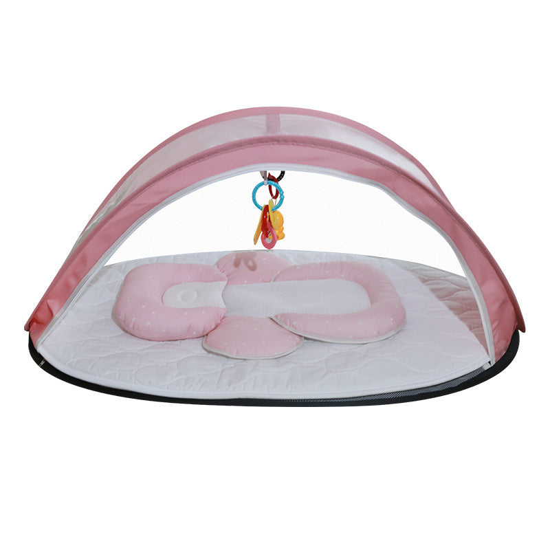 Mosquitera plegable y transpirable en cuna bb.