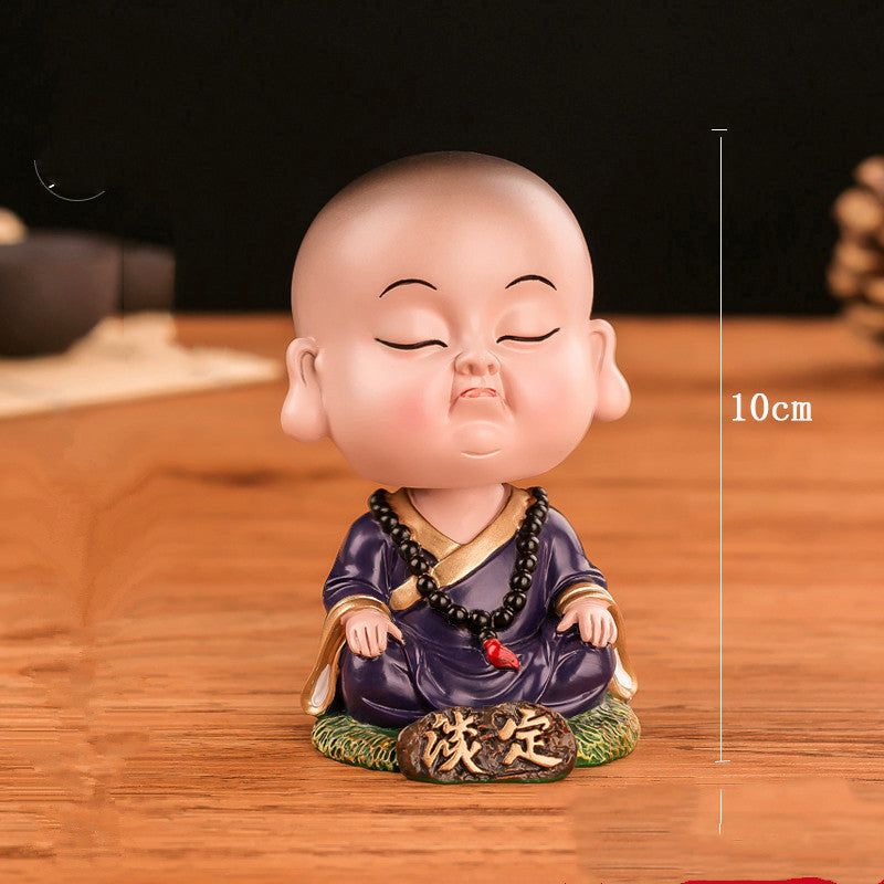 Car car decoration Zen Miao shook her head