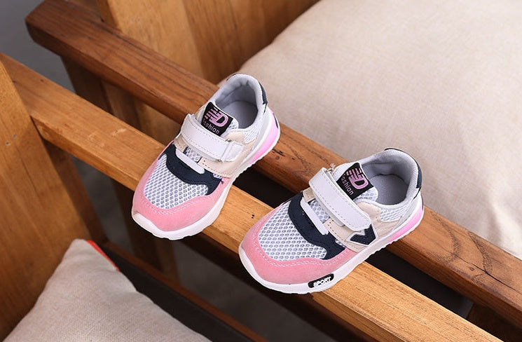 Chaussures de sport d'été en maille pour enfants, chaussures de course en V pour filles, nouvelle collection