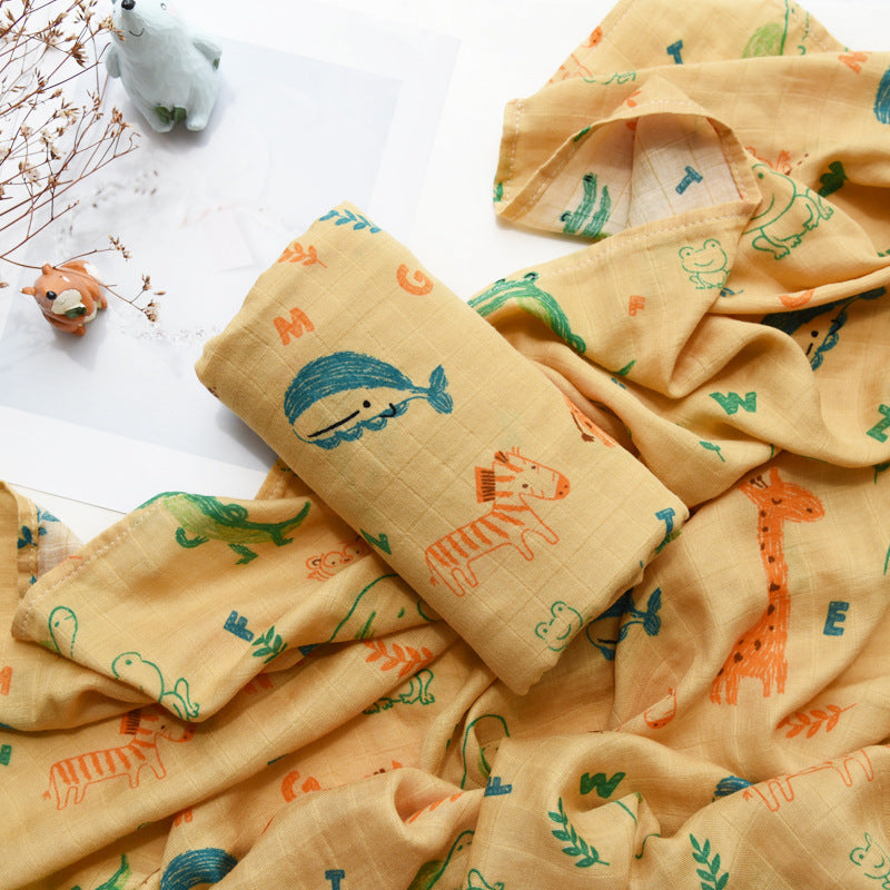 Bébé tenant une couverture serviette double couche fil bambou nouveau-né serviette pour bébé