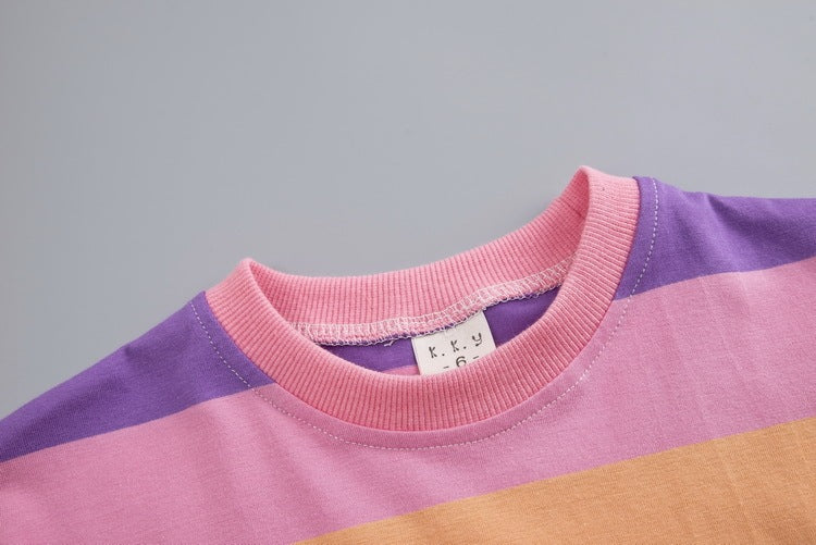 Conjunto de ropa para niños.