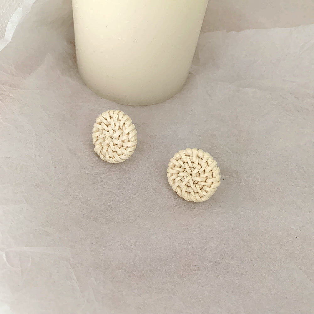 Boucles d'oreilles rondes en rotin à géométrie exagérée vintage de Corée du Sud