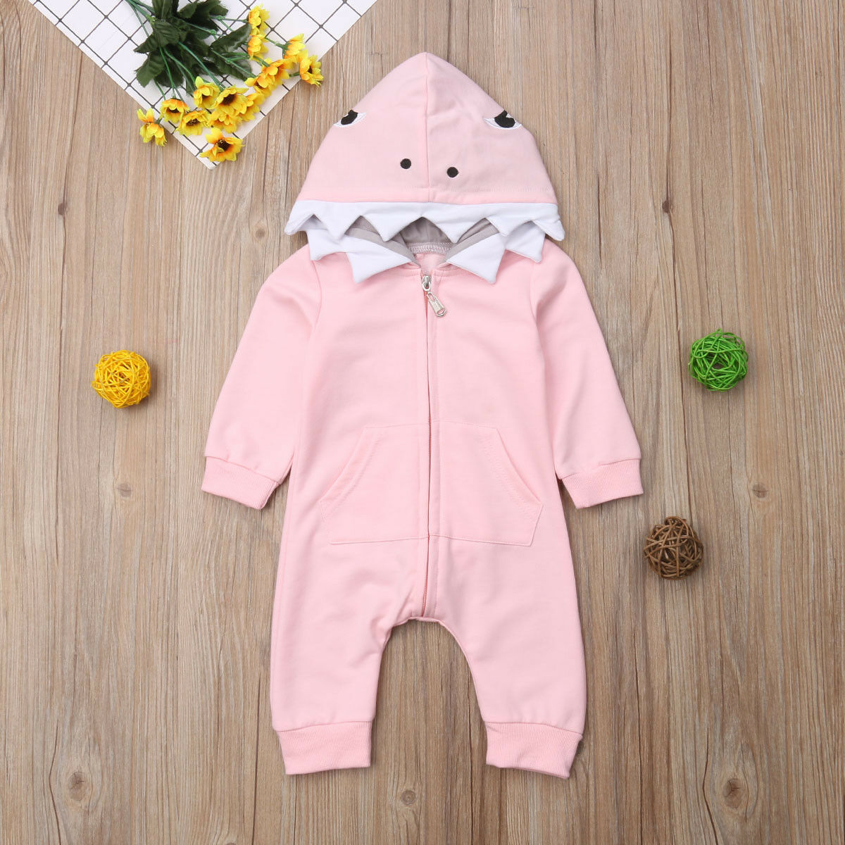 Robes à capuche de requin de dessin animé