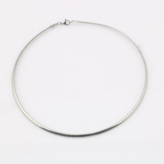 European And American Stainless Steel Fashion Ornaments Embossed Women's Collar