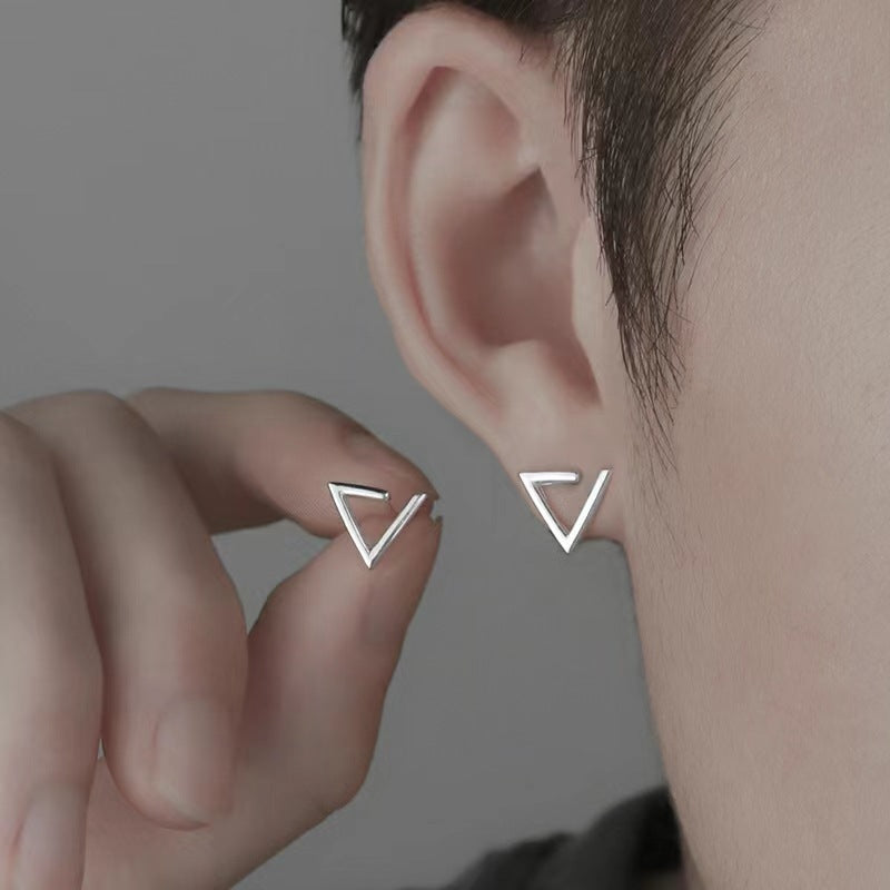 Diseño de perfil bajo, estilo versátil y de alta gama, pendientes de cobre.