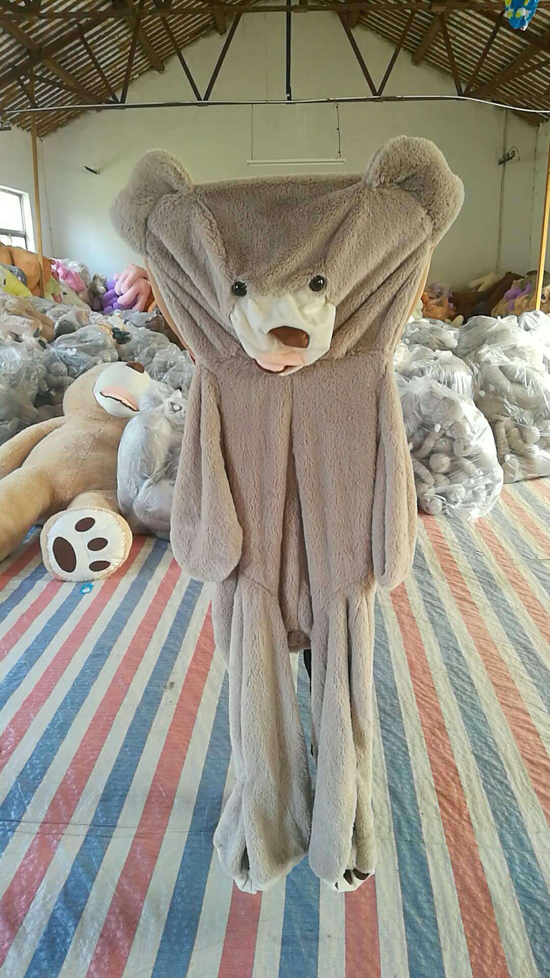 Ours en peluche géant en peluche, énorme peluche, coque en cuir