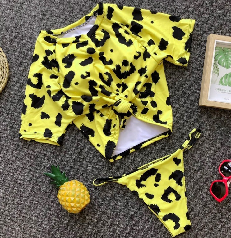 Maillot de bain fendu noué