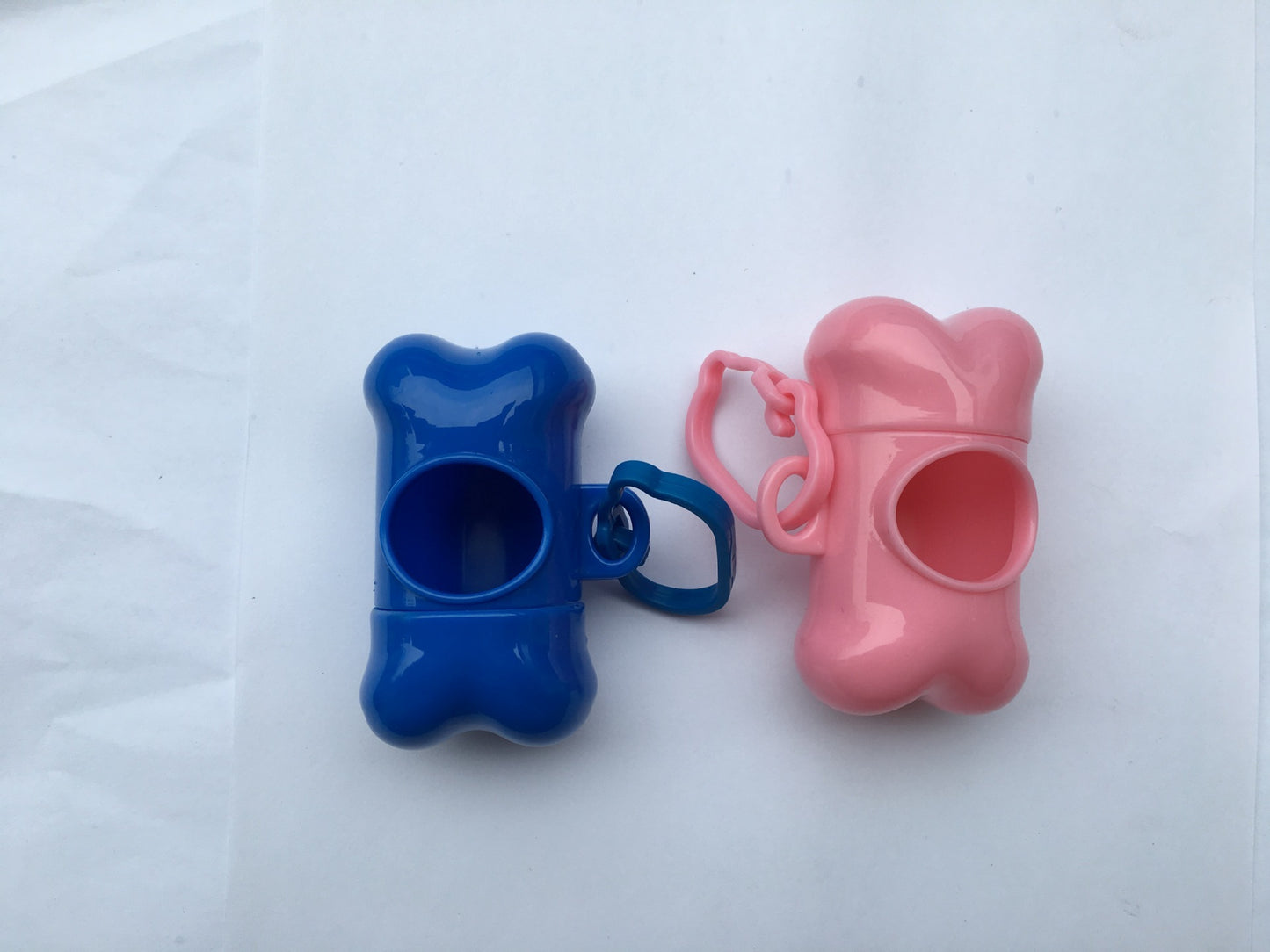 Distributeur de sacs poubelles en forme d'os pour animaux de compagnie