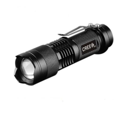 Lampe de poche LED à zoom télescopique