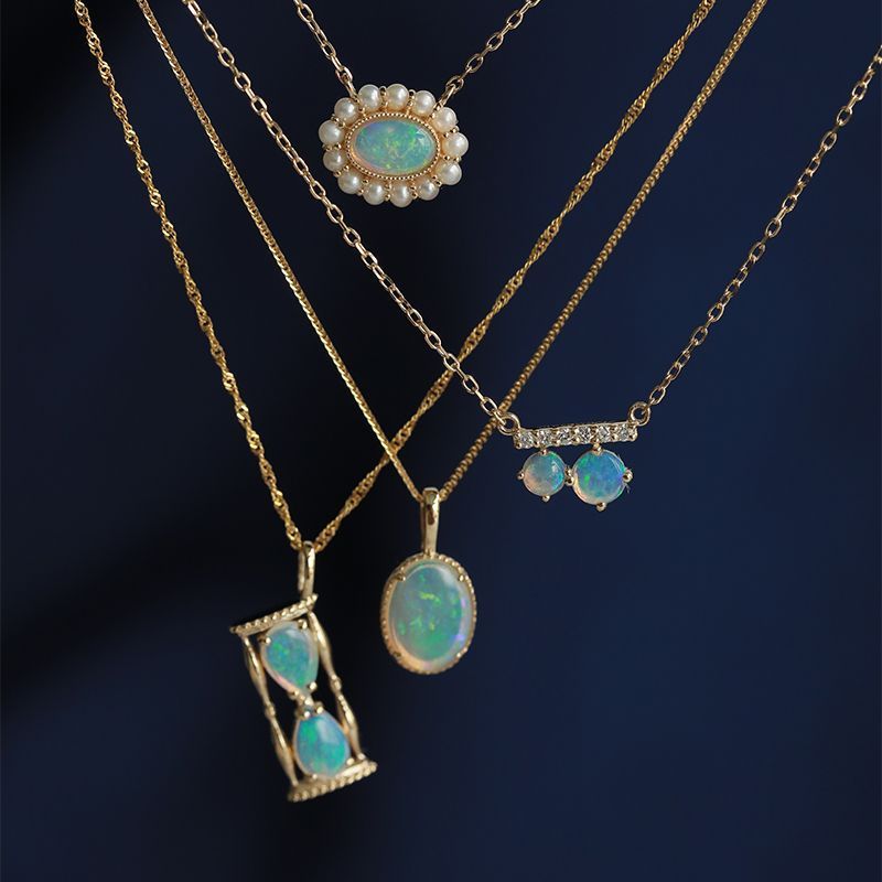 Women's All-match Hourglass Pendant Necklace