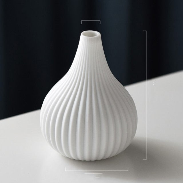 Accesorios para el hogar modernos, arreglos florales.