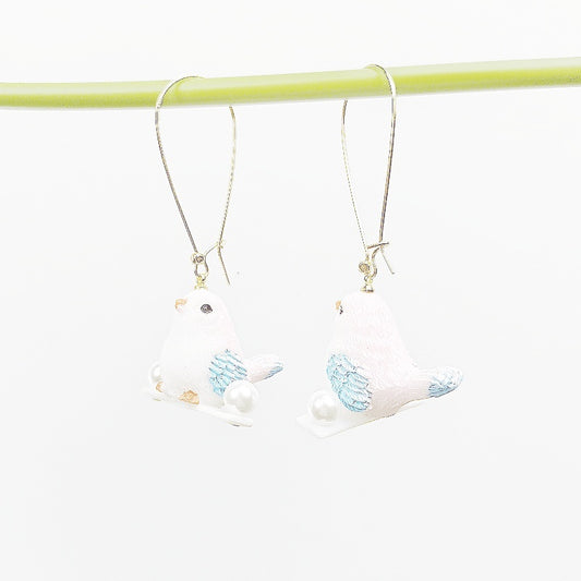 Boucles d'oreilles créatives d'oiseau debout de dessin animé mignon fait maison fait à la main