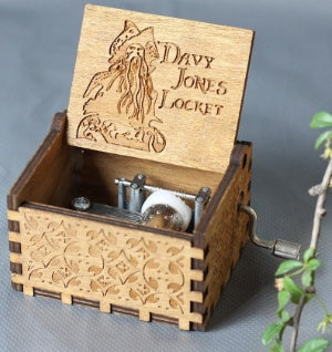 Boîte à thème en bois