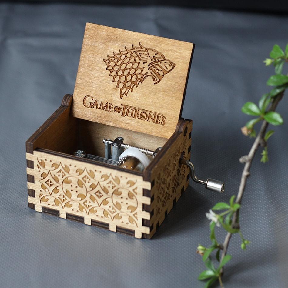 Boîte à thème en bois