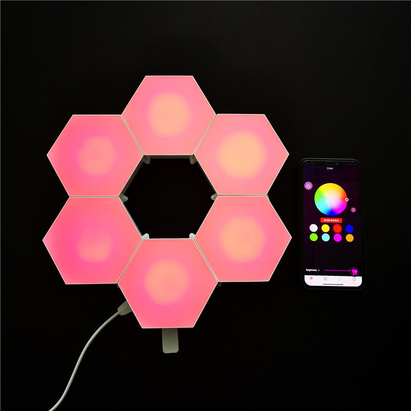 Compatible avec Apple, lumière LED modulaire en nid d'abeille contrôlée par téléphone intelligent sans fil, lumière quantique hexagonale, fonctionne avec le système Android IOS.