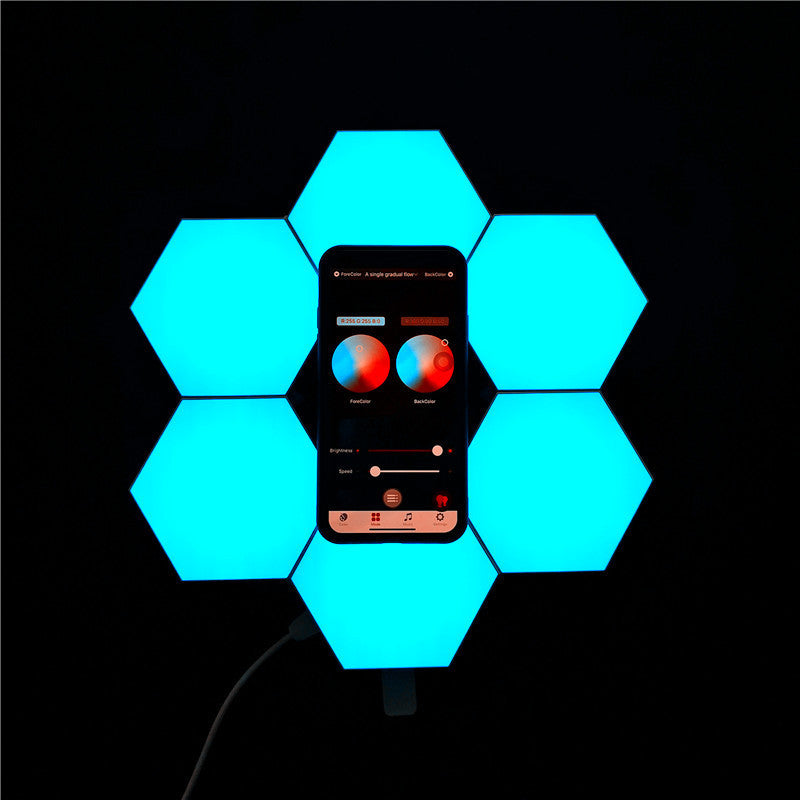 Compatible avec Apple, lumière LED modulaire en nid d'abeille contrôlée par téléphone intelligent sans fil, lumière quantique hexagonale, fonctionne avec le système Android IOS.