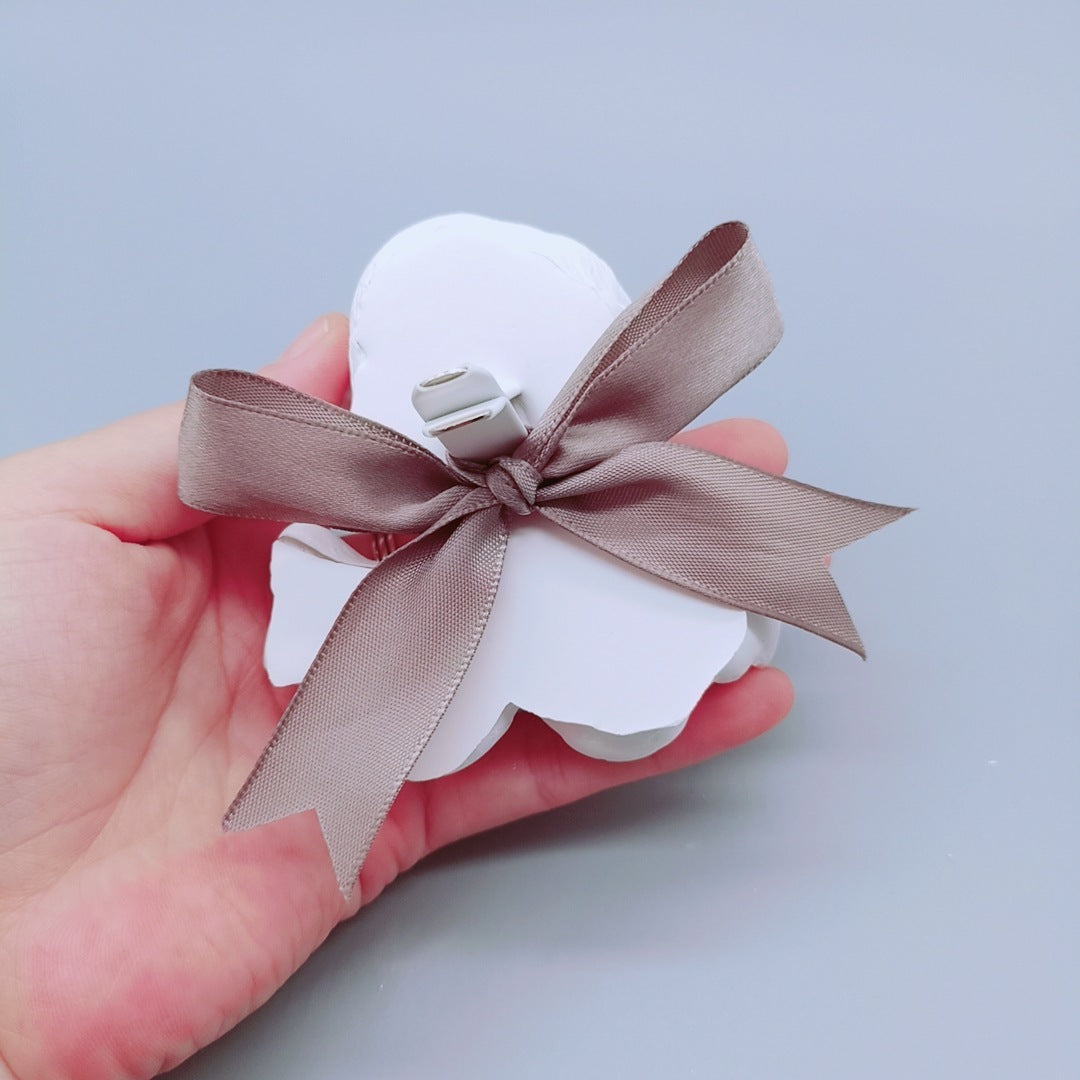 Fragancia para automóvil Ins, viento nórdico, ángel durmiente, salida de aire, clip de perfume, adornos interiores de piedra de expansión para automóvil, regalos para automóviles nuevos.