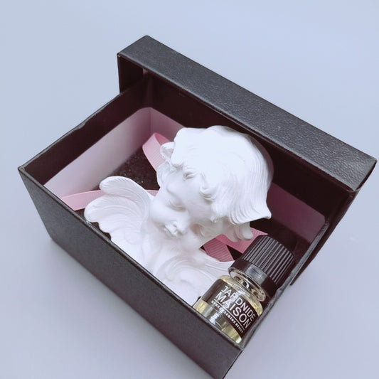 Fragancia para automóvil Ins, viento nórdico, ángel durmiente, salida de aire, clip de perfume, adornos interiores de piedra de expansión para automóvil, regalos para automóviles nuevos.