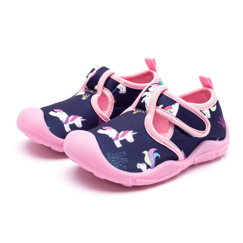 Chaussures décontractées respirantes pour garçons.