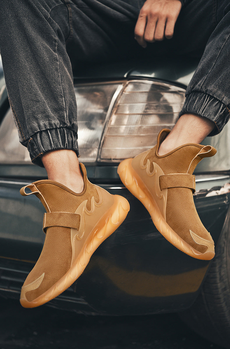 Primavera nuevas zapatillas de cuero de gran tamaño 45 para hombres estudiantes coreanos moda calzado ligero transpirable zapatos para hombres