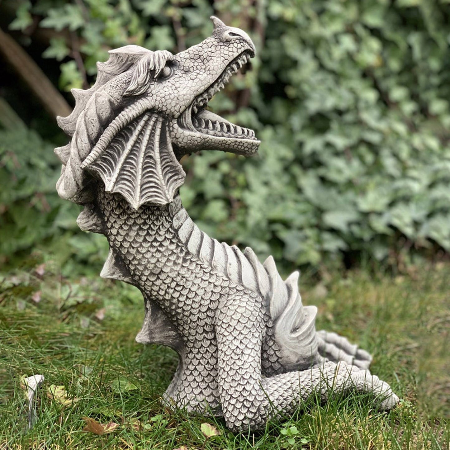 Grand Dragon gothique décor de jardin Statue château douves pelouse Statue jardin Sculptures et Statues drôle cour jardin extérieur Figurine
