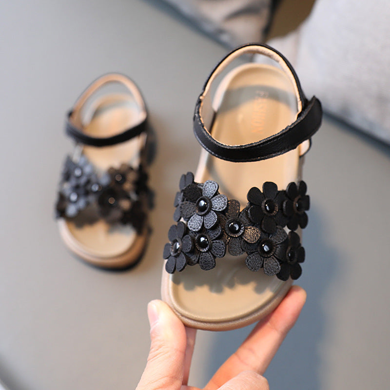 Version coréenne des chaussures de plage à semelles souples à fleurs pour grands enfants