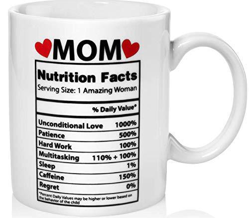Taza de café de cerámica con etiqueta nutricional del Día de la Madre