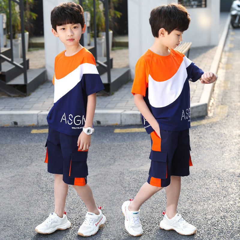 Chico extranjero de verano, chico guapo y grande, tendencia de estilo coreano de dos piezas