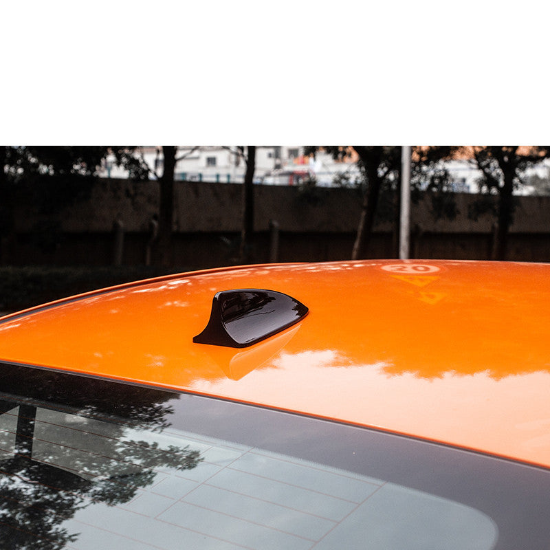 Antena de tiburón modificada Oncera de tercera generación Mazda