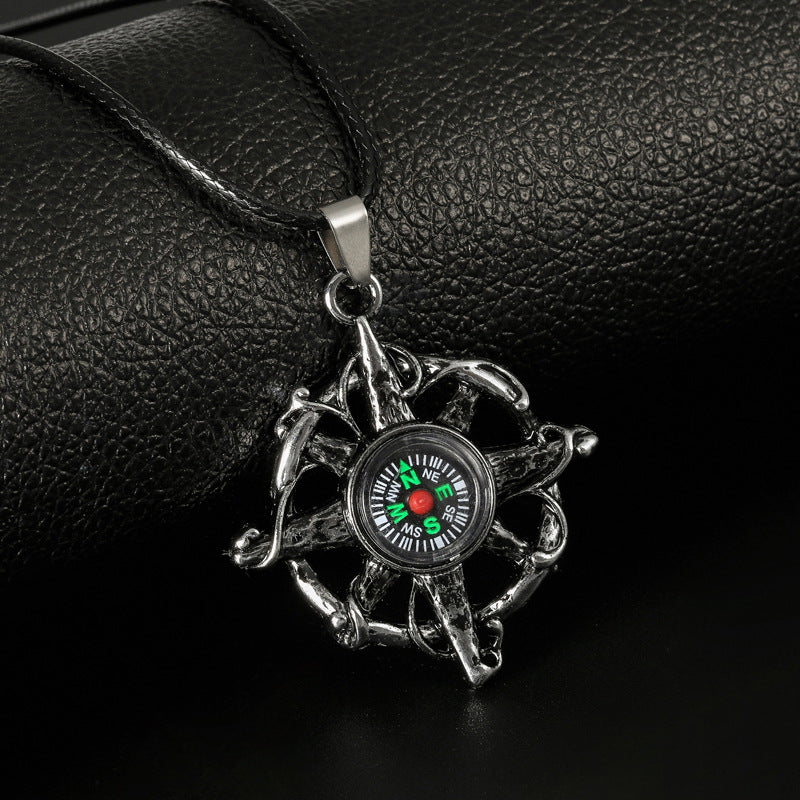 Collar de acero inoxidable punk con personalidad de moda para hombre