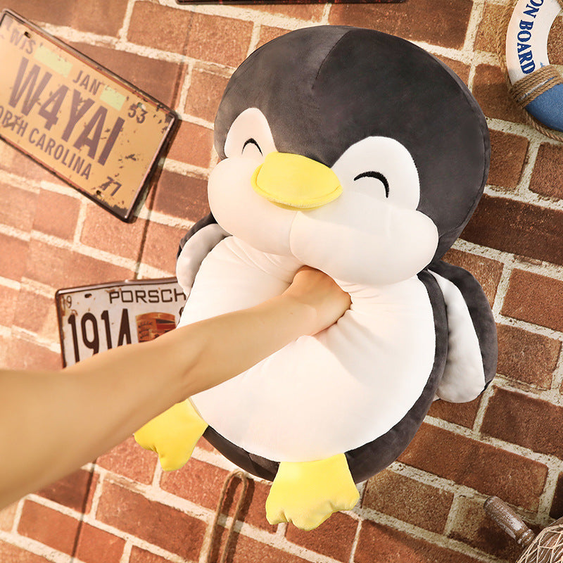 Penguin plush toy
