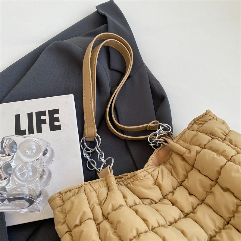Sacs à main à carreaux en chaîne pour femmes, fourre-tout de styliste à bulles de grande capacité, sac à bandoulière plissé sous les aisselles, mode automne et hiver