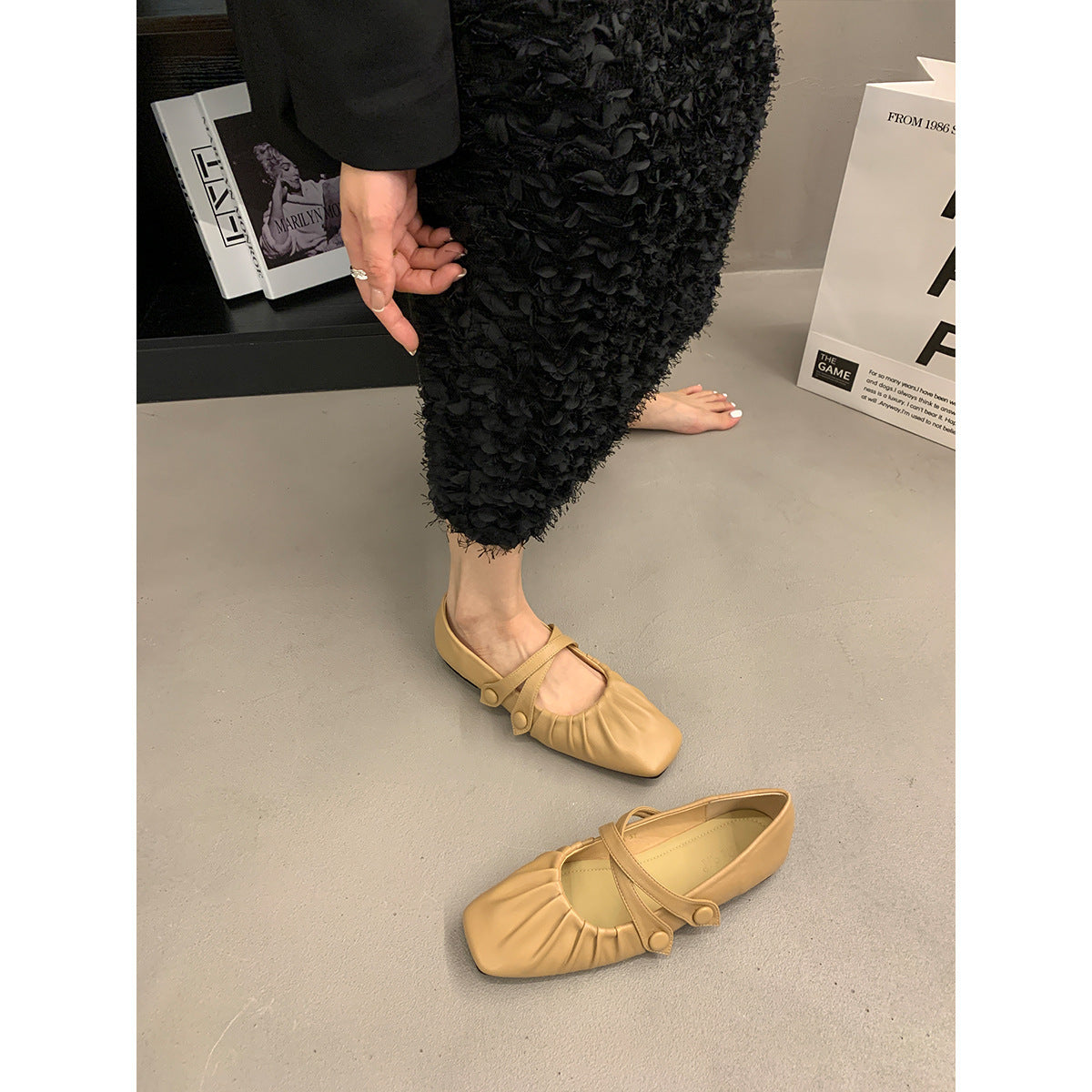 Chaussures Mary Jane rétro à bout carré assorties avec fond souple et surface souple